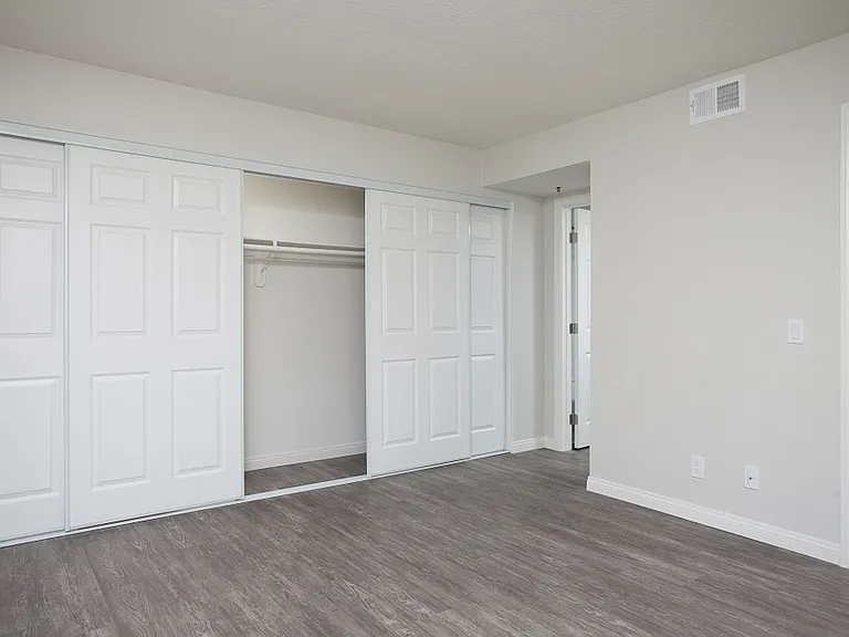 Crestwood Apartment Homes — Photo 23