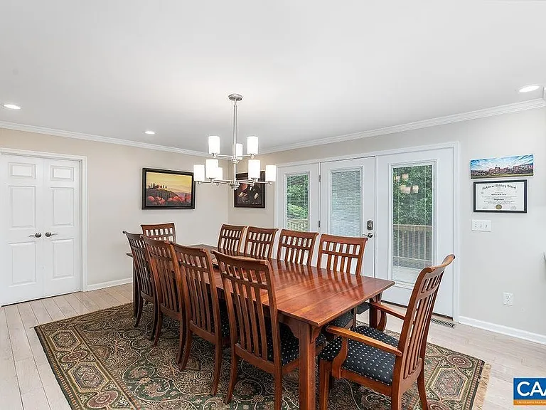 2810 Locust Hill Dr — Photo 21