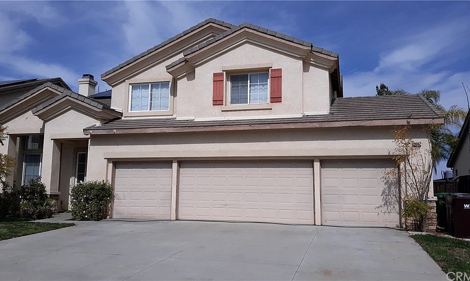 2nd image of 28642 Midsummer Ln