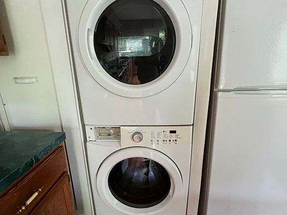 3rd image of 1004 W North St