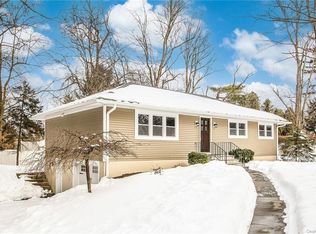 376 Jeffrey Pl, Valley Cottage, NY 10989