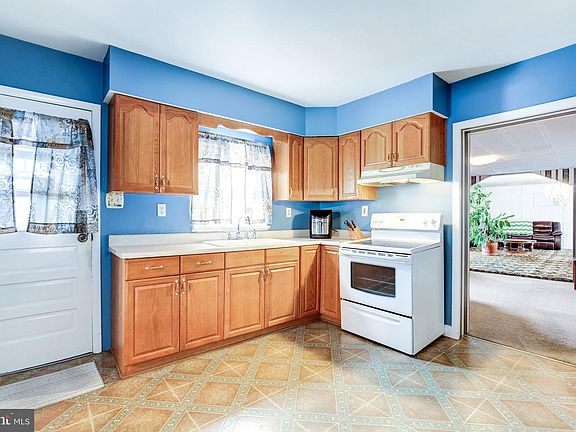 2nd image of 11907 Lime Plant Rd