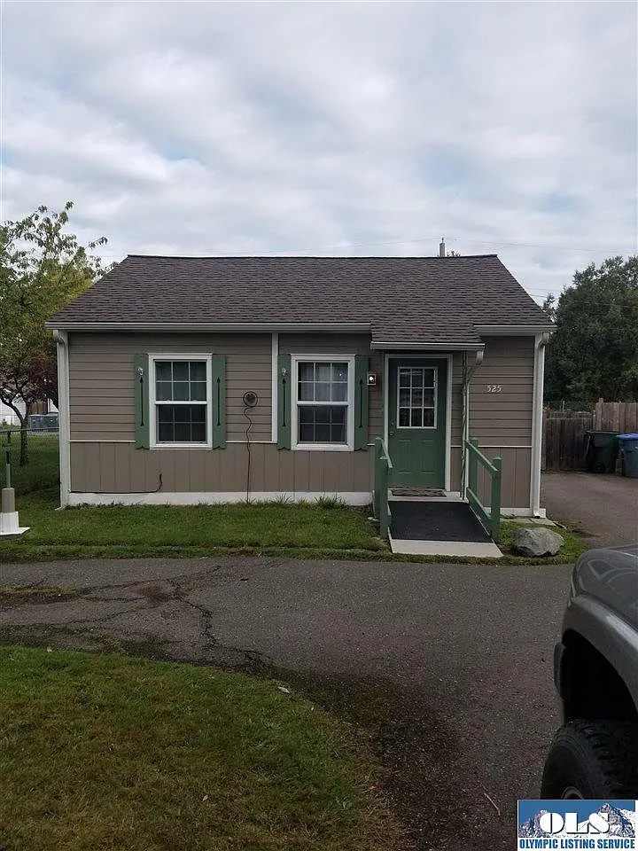 525 Whidby Ave photo 1