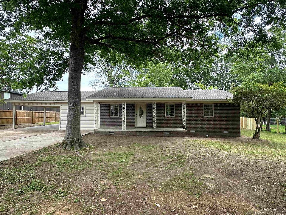 1st image of 22 Deerwood Dr