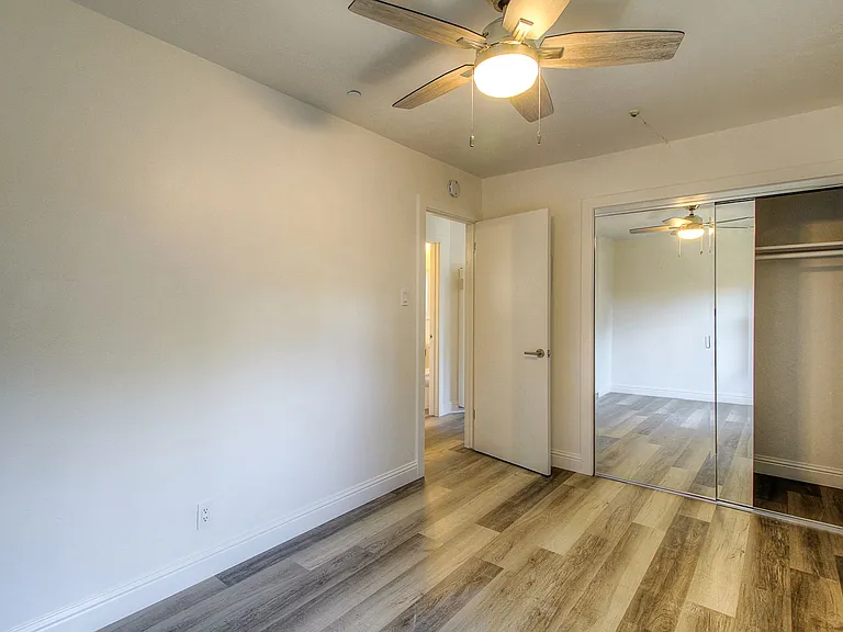 303 Farmers Ln — Photo 7