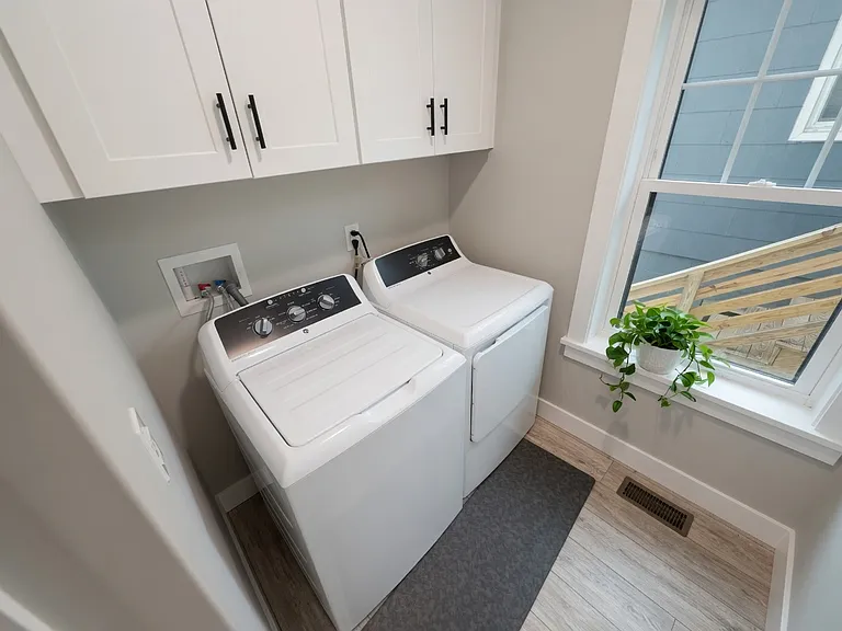 217 Haven Ave — Photo 6