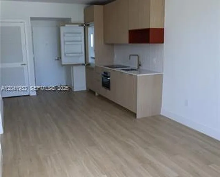 90 NE 32nd St #CU-802 — Photo 17