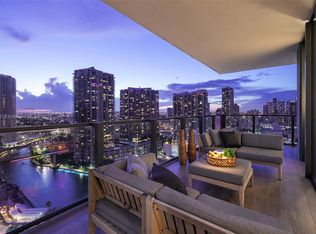 68 SE 6th St #2512, Miami, FL 33130