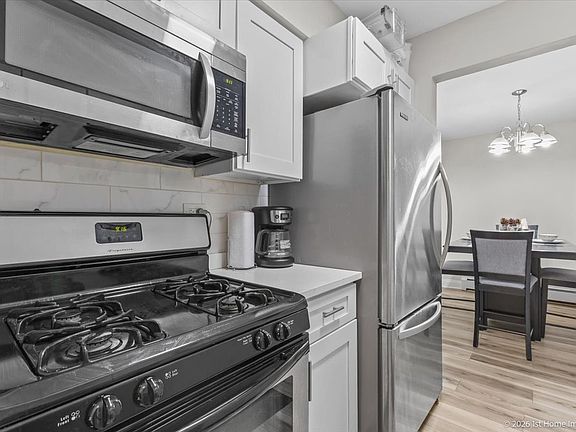3rd image of 9721 S Cicero Ave APT 3C
