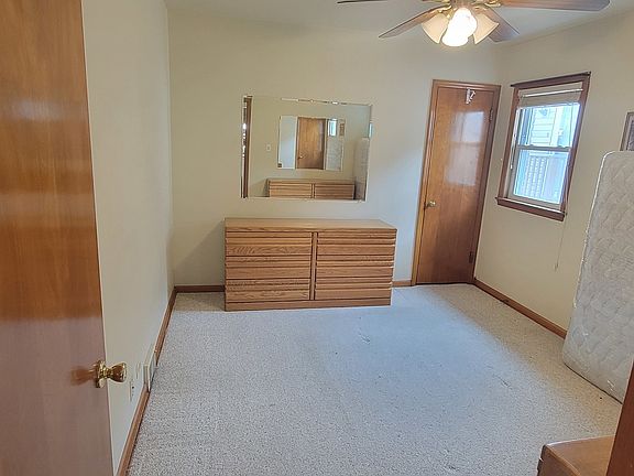 5th image of 3618 N Oketo Ave