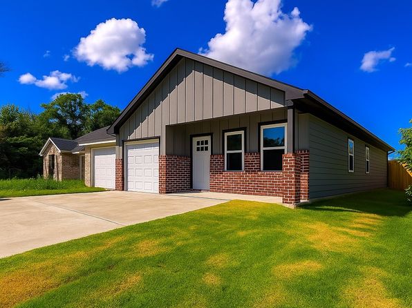 Home for Sale in Greenville TX