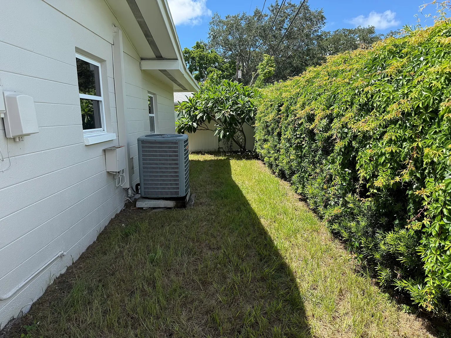 5954 Hillside St — Photo 3