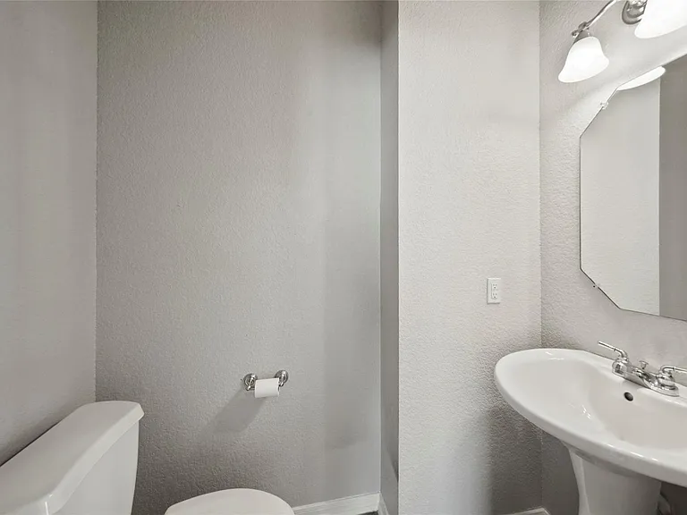 11824 Princess Garden Way — Photo 16