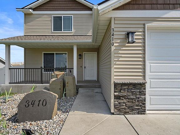 3rd image of 3410 N Treaty Rock Blvd