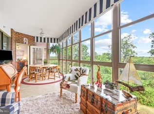 19360 Magnolia Grove Sq UNIT 204, Lansdowne, VA