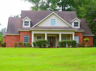 5049 Springridge Rd, Raymond, MS 39154