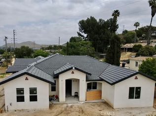 6735 36th St, Jurupa Valley, CA 92509