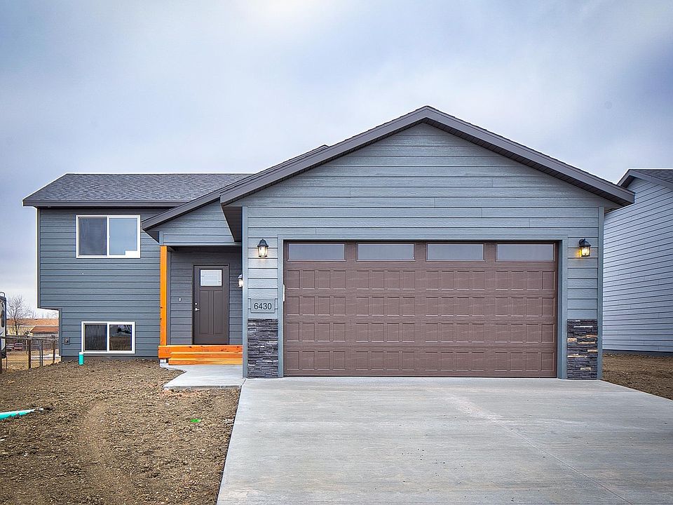 2nd image of 14766 Glenwood Dr