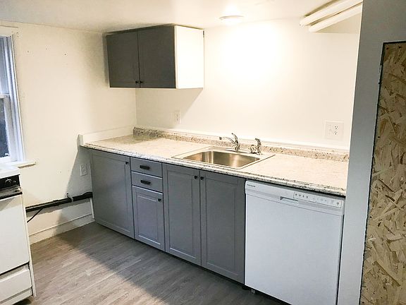 3rd image of 1525 Humboldt St #B102