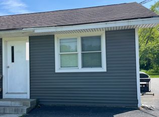 464 Marlboro Rd APT B, Brattleboro, VT 05301