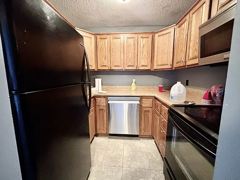 4524 Holly St #24 — Photo 5