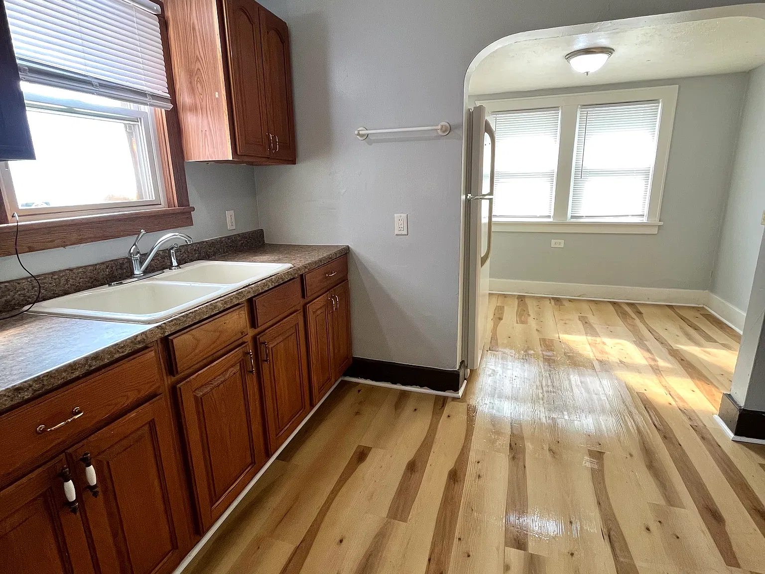 4 bed, 1048 sqft, $1,295 — Photo 2