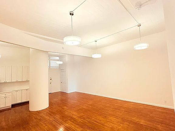 3rd image of 80 Varick St APT 3C