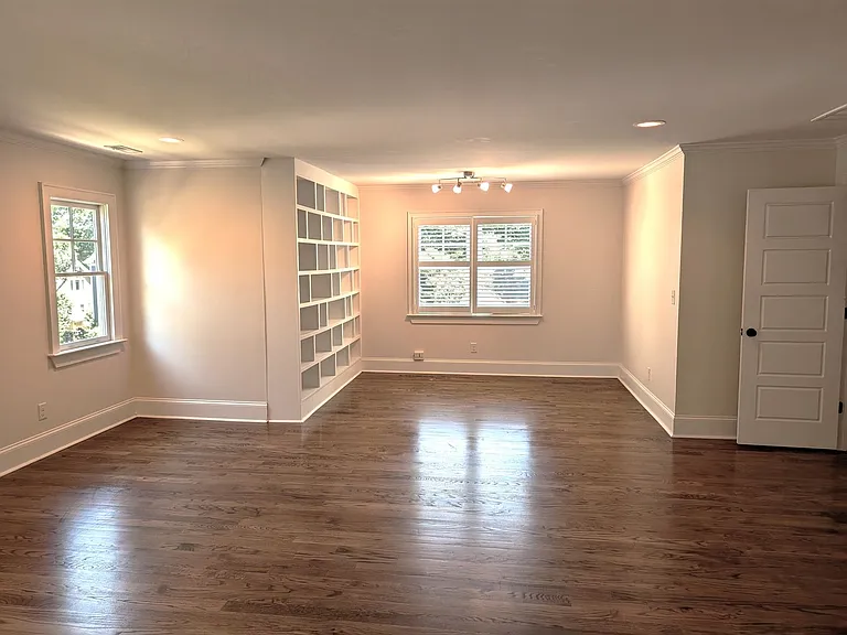 1901 Truman Rd — Photo 14