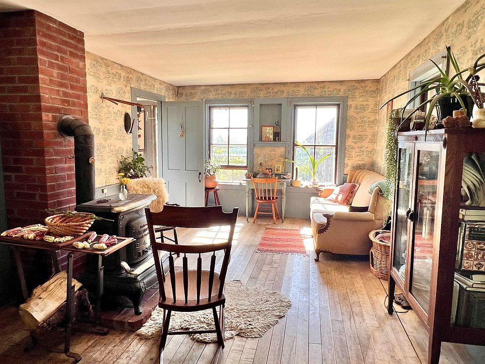 1st image of 575 Somers Road