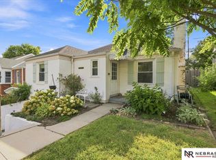 1306 N 52nd St, Omaha, NE 68132