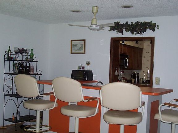 4th image of 1551 NW 21st St