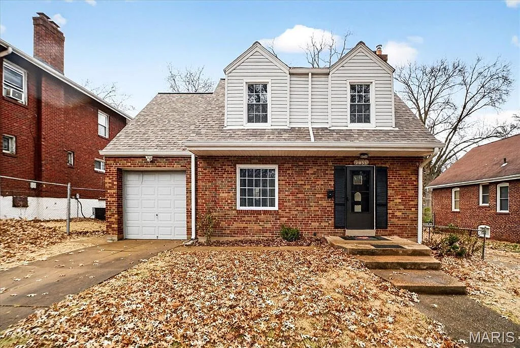 7033 Camden Ct photo 1