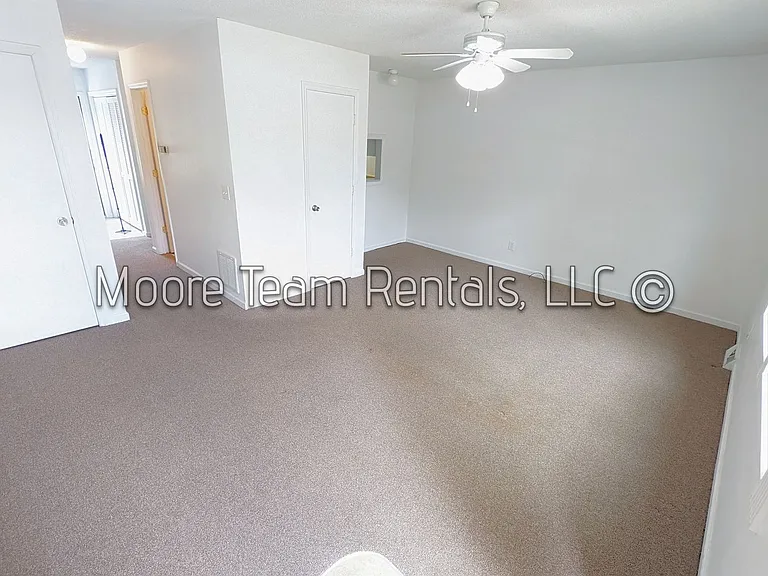 300 Morgan Rd — Photo 5