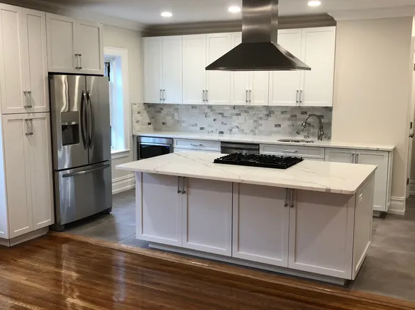 Kensington Court Apartments, 180 Hilton Ave #57436fca3, Hempstead, NY 11550