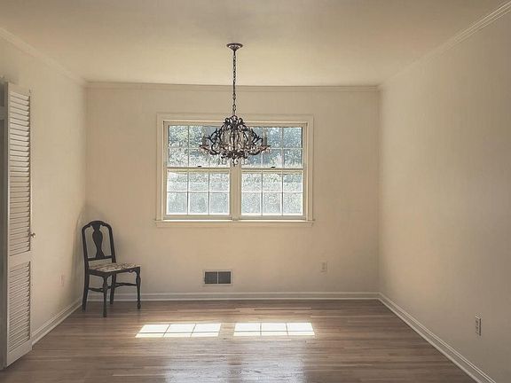 4th image of 6449 Johns Rd