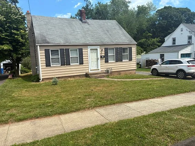 63 Thompson St — Photo 18
