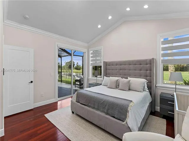3 bed, 2.0 bath, $4,950 — Photo 3