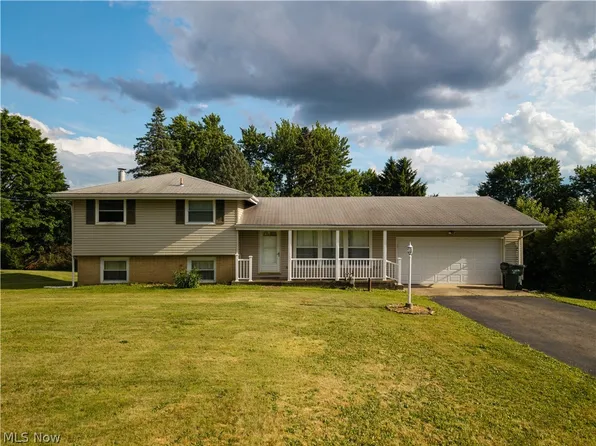 5216 Oakvale St SW, Canton, OH 44706