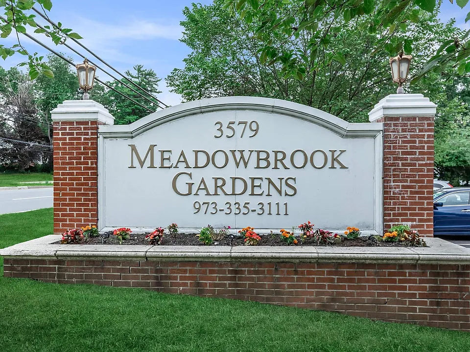 Meadowbrook Gardens