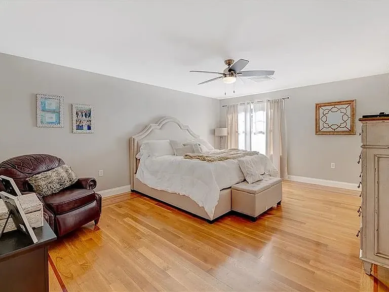 500 Mendon Rd #10 — Photo 9