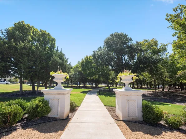 1153 Rochester Pl, Copper Canyon, TX 75077