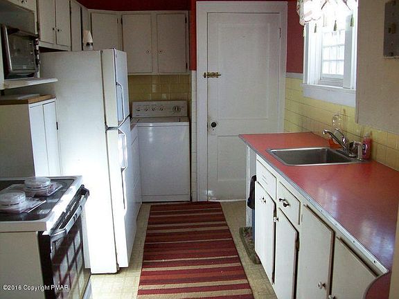 2nd image of 345 E Brown St