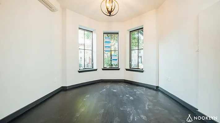 Rented by Nooklyn NYC LLC | media 4