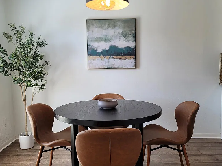 1005 Park Meadow Dr — Photo 1