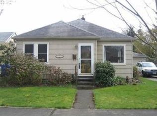 9018 SE Alder St, Portland, OR 97216