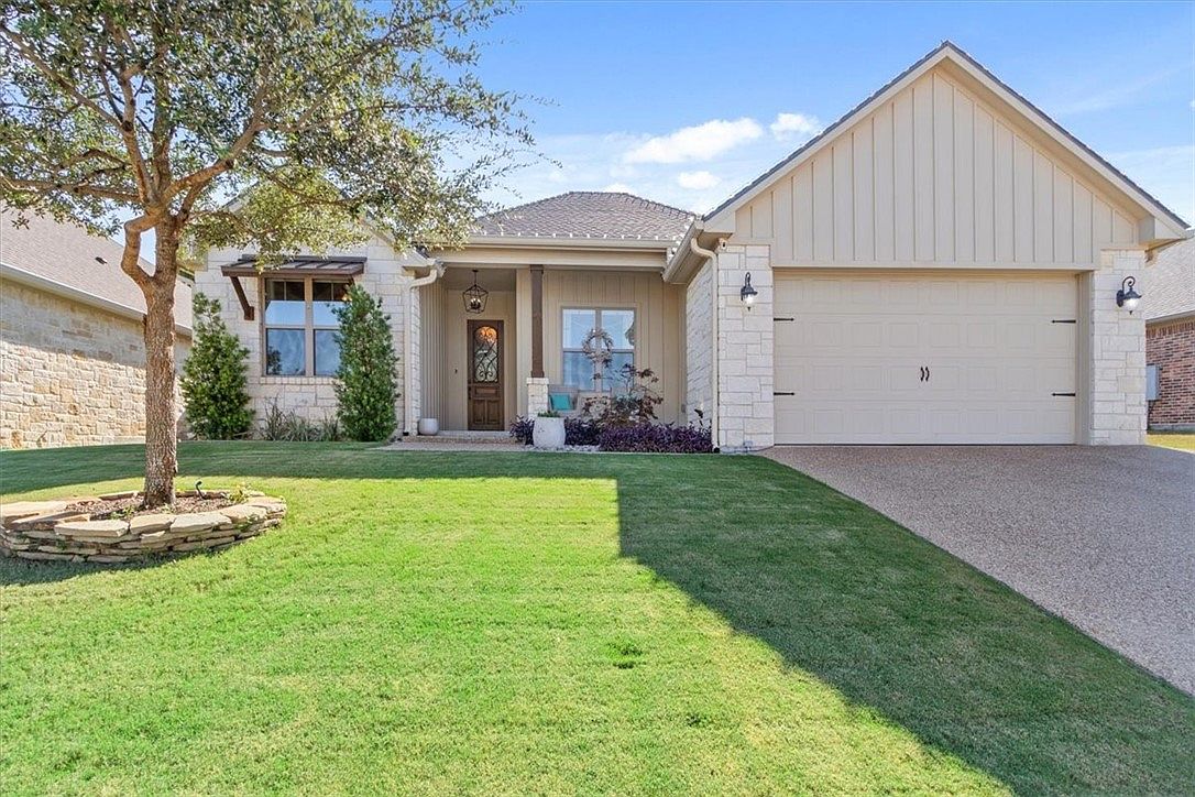 10 Stonewood Ct, Woodway, TX 76712 | MLS #219276 | Zillow