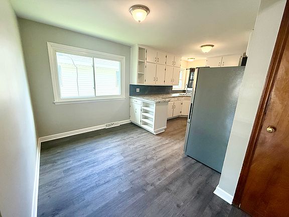 5th image of 2720 26th Ave