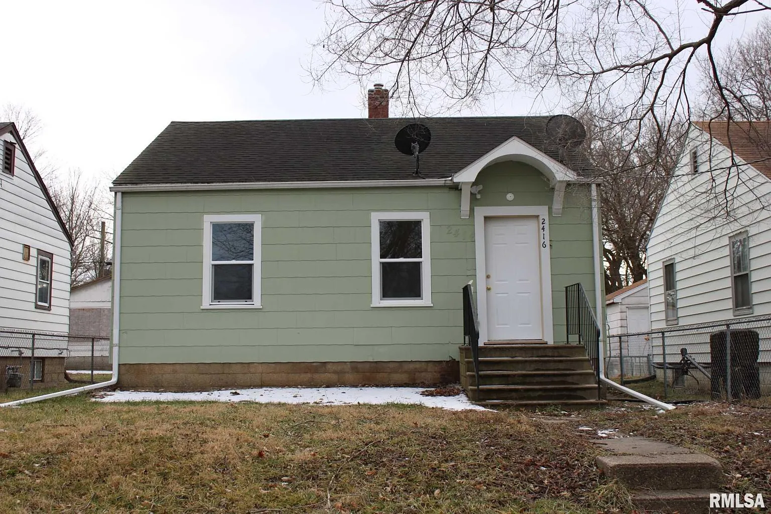 2416 W Wiswall St photo 1