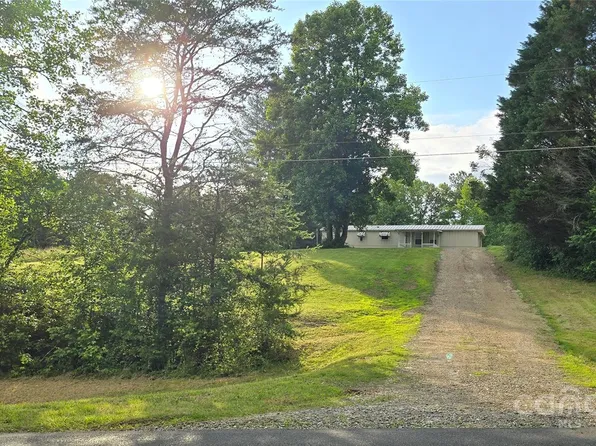 3682 Old Petra Mill Rd, Granite Falls, NC 28630