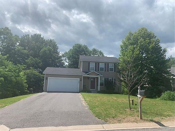 5th image of 150 Festa Fairway Ln